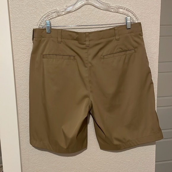 GOLF SHORTS 36W - Picture 2 of 3